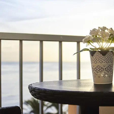 Studio Beach Centre Apartment
